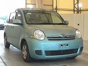 2010 TOYOTA SIENTA X