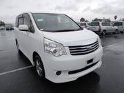 2013 TOYOTA NOAH X L SELECTION