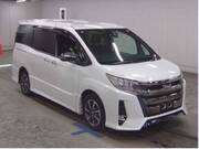 2022 TOYOTA NOAH
