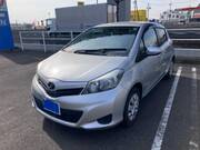 2013 TOYOTA VITZ F