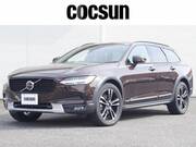 2020 VOLVO V90