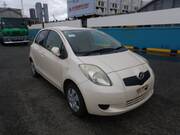 2006 TOYOTA VITZ F