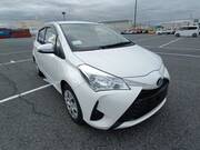 2017 TOYOTA VITZ U