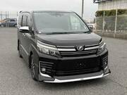 2017 TOYOTA VOXY ZS KIRAMEKI II