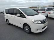 2013 NISSAN SERENA