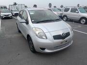 2006 TOYOTA VITZ F