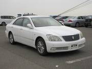 2006 TOYOTA CROWN ROYAL SALOON