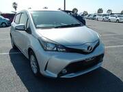 2015 TOYOTA VITZ F
