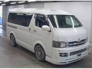 2010 TOYOTA HIACE VAN