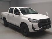2022 TOYOTA HILUX
