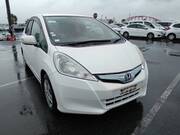 2011 HONDA FIT HYBRID
