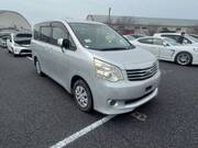 2011 TOYOTA NOAH X L SELECTION