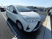2018 TOYOTA VITZ F