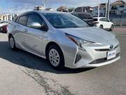 2017 TOYOTA PRIUS S