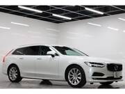 2020 VOLVO V90