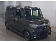 2019 HONDA N-BOX CUSTOM