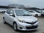 2011 TOYOTA VITZ U