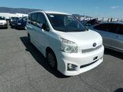 2012 TOYOTA VOXY ZS KIRAMEKI II