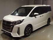 2018 TOYOTA NOAH