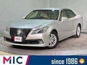 2013 TOYOTA CROWN HYBRID