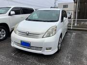 2005 TOYOTA ISIS PLATANA