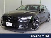 2021 VOLVO S60