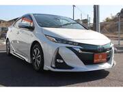 2017 TOYOTA PRIUS PHV