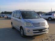 2003 TOYOTA NOAH