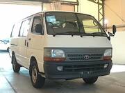 2001 TOYOTA HIACE VAN DX
