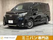 2017 TOYOTA NOAH
