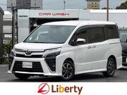 2018 TOYOTA VOXY