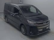 2019 TOYOTA NOAH