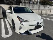 2017 TOYOTA PRIUS