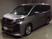 2022 TOYOTA NOAH