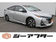 2017 TOYOTA PRIUS PHV