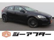 2016 VOLVO V40
