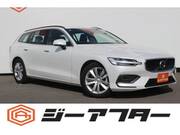 2021 VOLVO V60