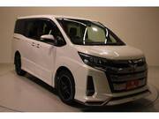 2017 TOYOTA NOAH