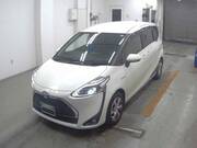 2019 TOYOTA SIENTA