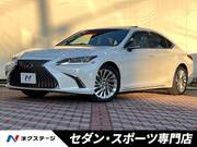 2019 LEXUS ES