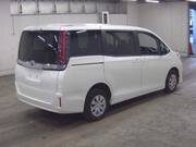 2020 TOYOTA NOAH