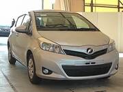 2013 TOYOTA VITZ F SMILE EDITION