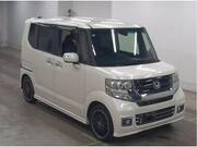 2017 HONDA N-BOX CUSTOM