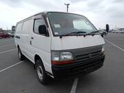 2002 TOYOTA HIACE VAN