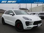 2019 PORSCHE MACAN