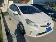 2013 TOYOTA PRIUS ALPHA S