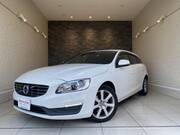 2015 VOLVO V60