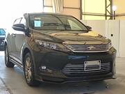 2016 TOYOTA HARRIER PREMIUM