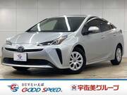 2019 TOYOTA PRIUS S
