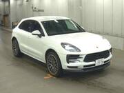 2019 PORSCHE MACAN